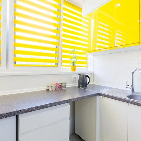 комфортні мині-апартаменти студіо на юлії здановської Apartment *